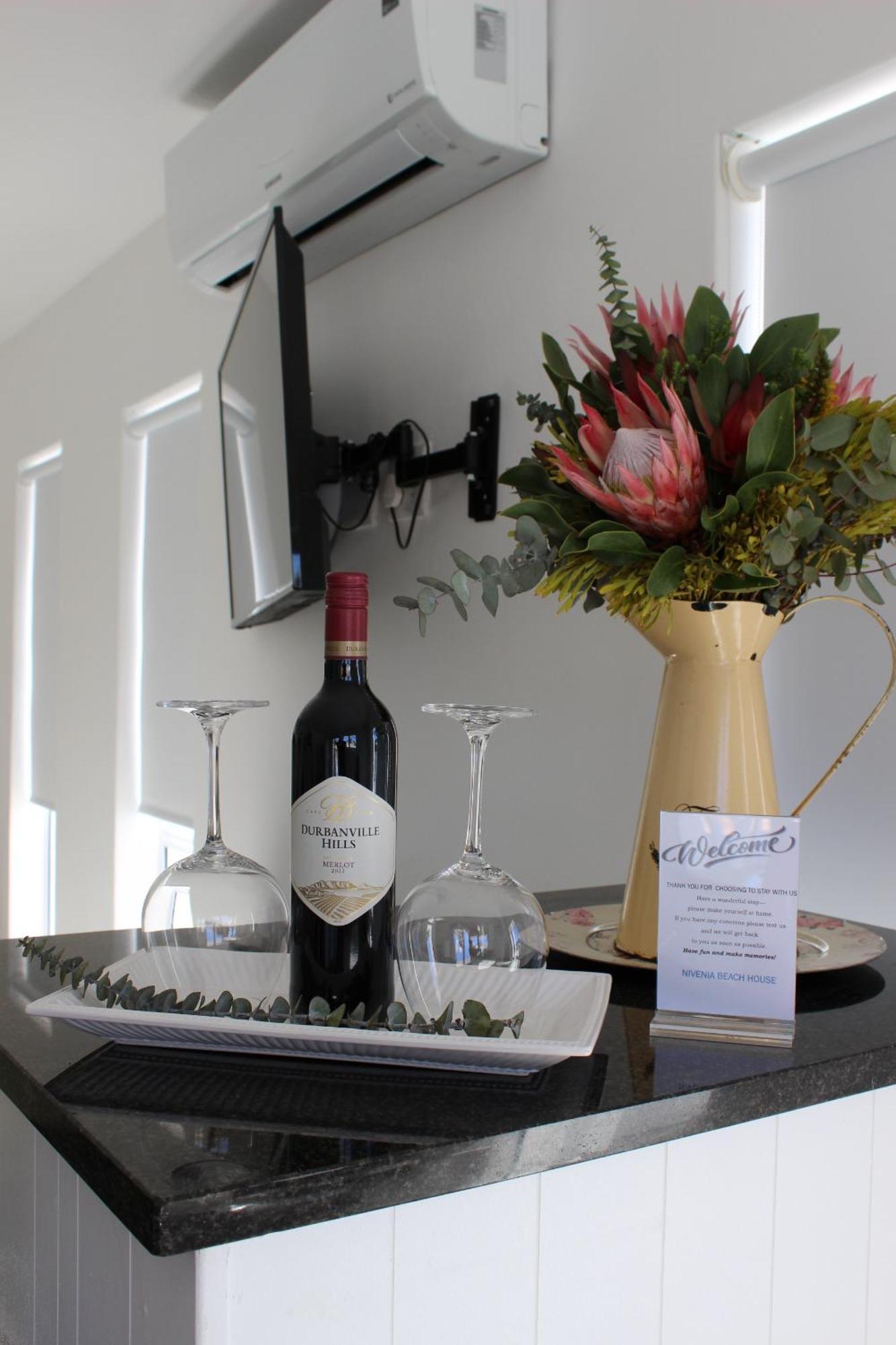 Nivenia Beach House Bettys Bay Ngoại thất bức ảnh