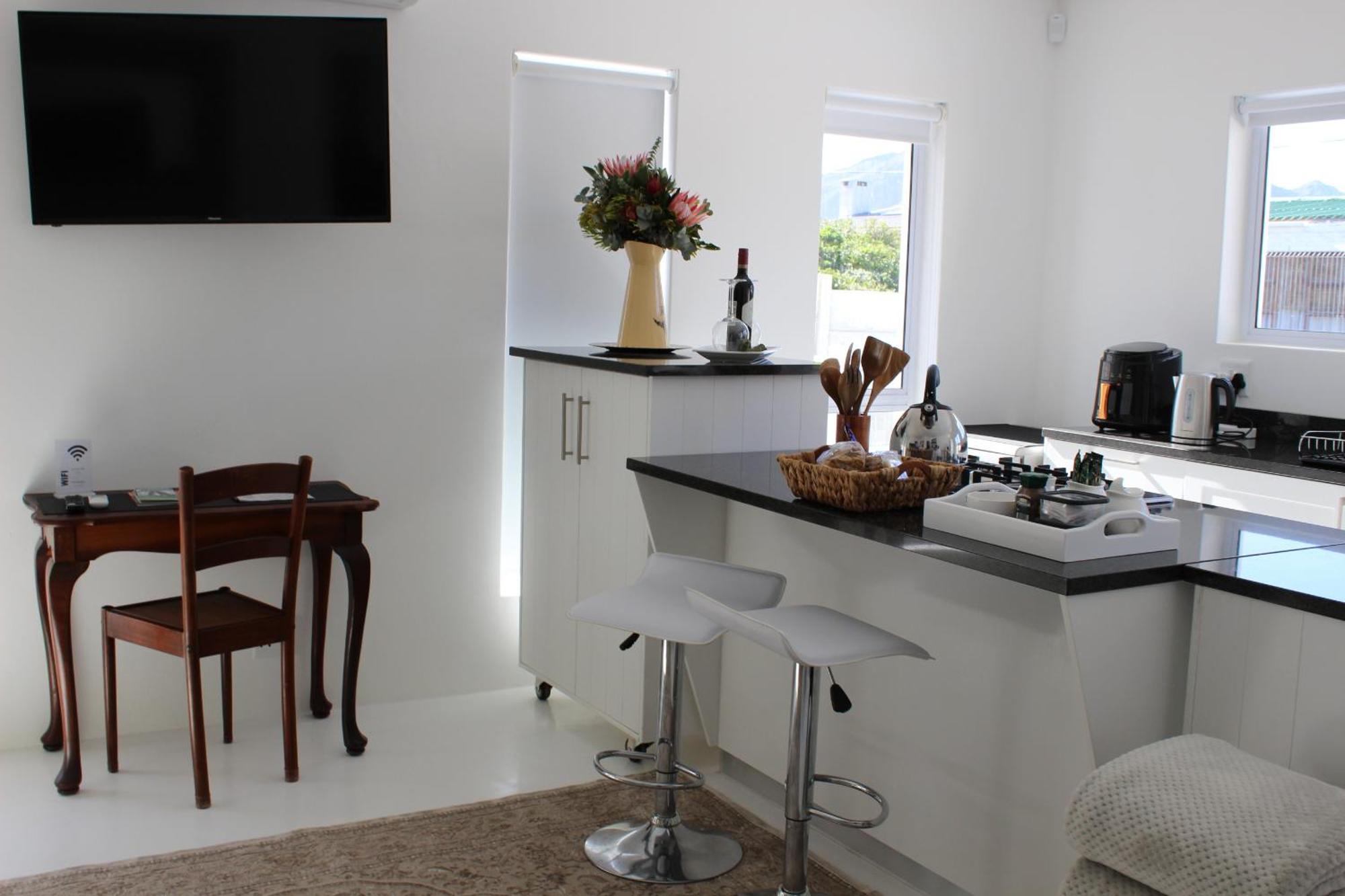 Nivenia Beach House Bettys Bay Ngoại thất bức ảnh